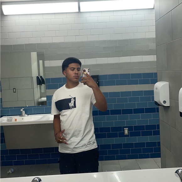 Meet your Posher, Ismael - Picture 1 of 1